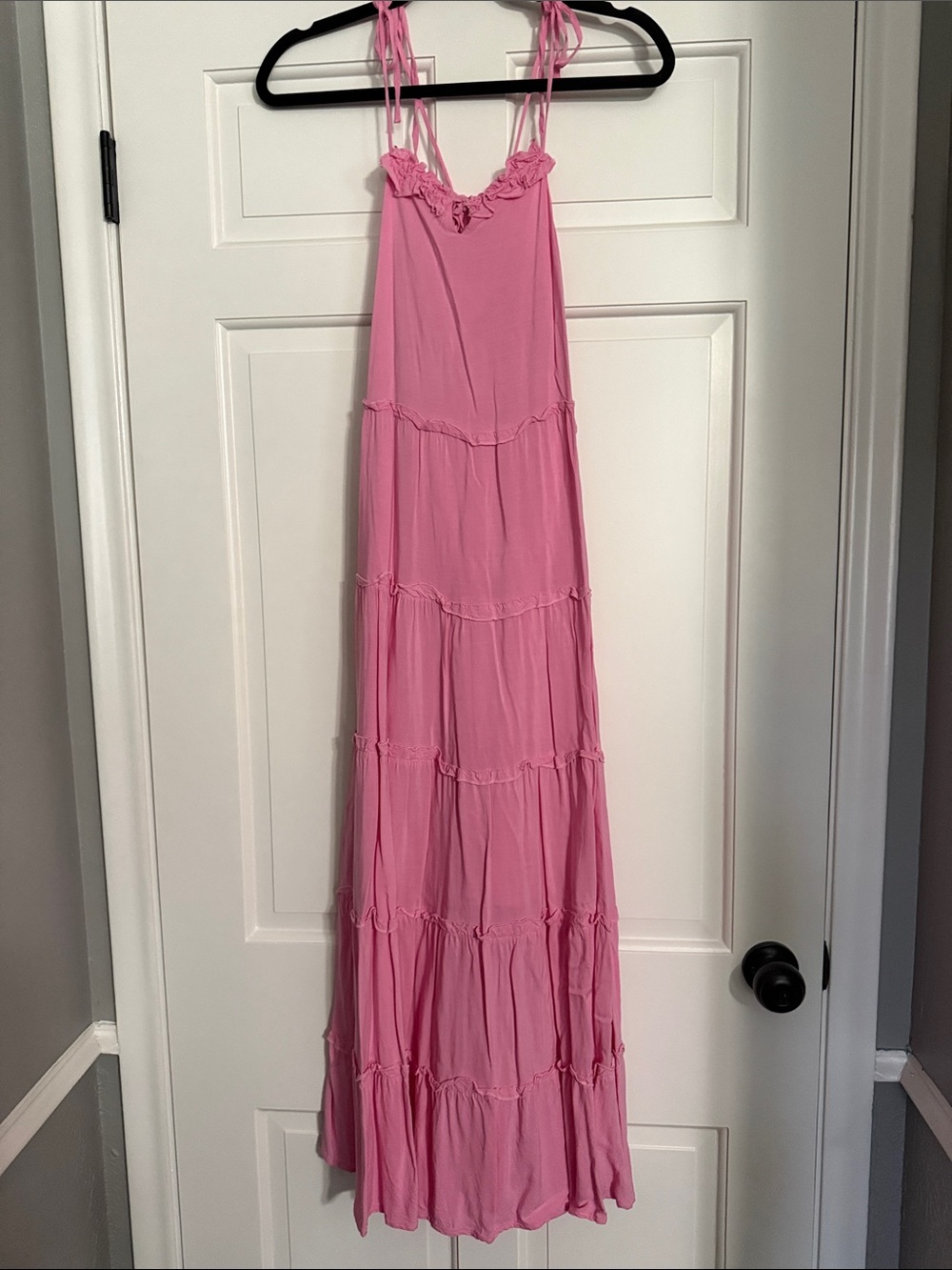 Sleeveless Pink Tiered Maxi Dress with Ruffle Neckline